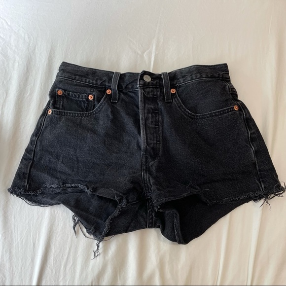 Levi’s 501 shorts - Picture 2 of 4